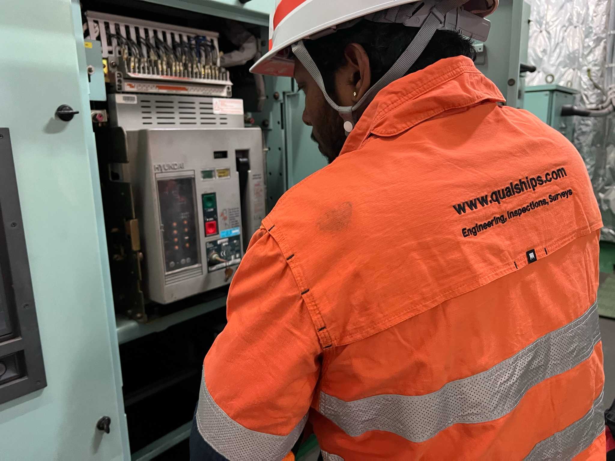 Air Circuit Breaker Overhaul And Troubleshooting