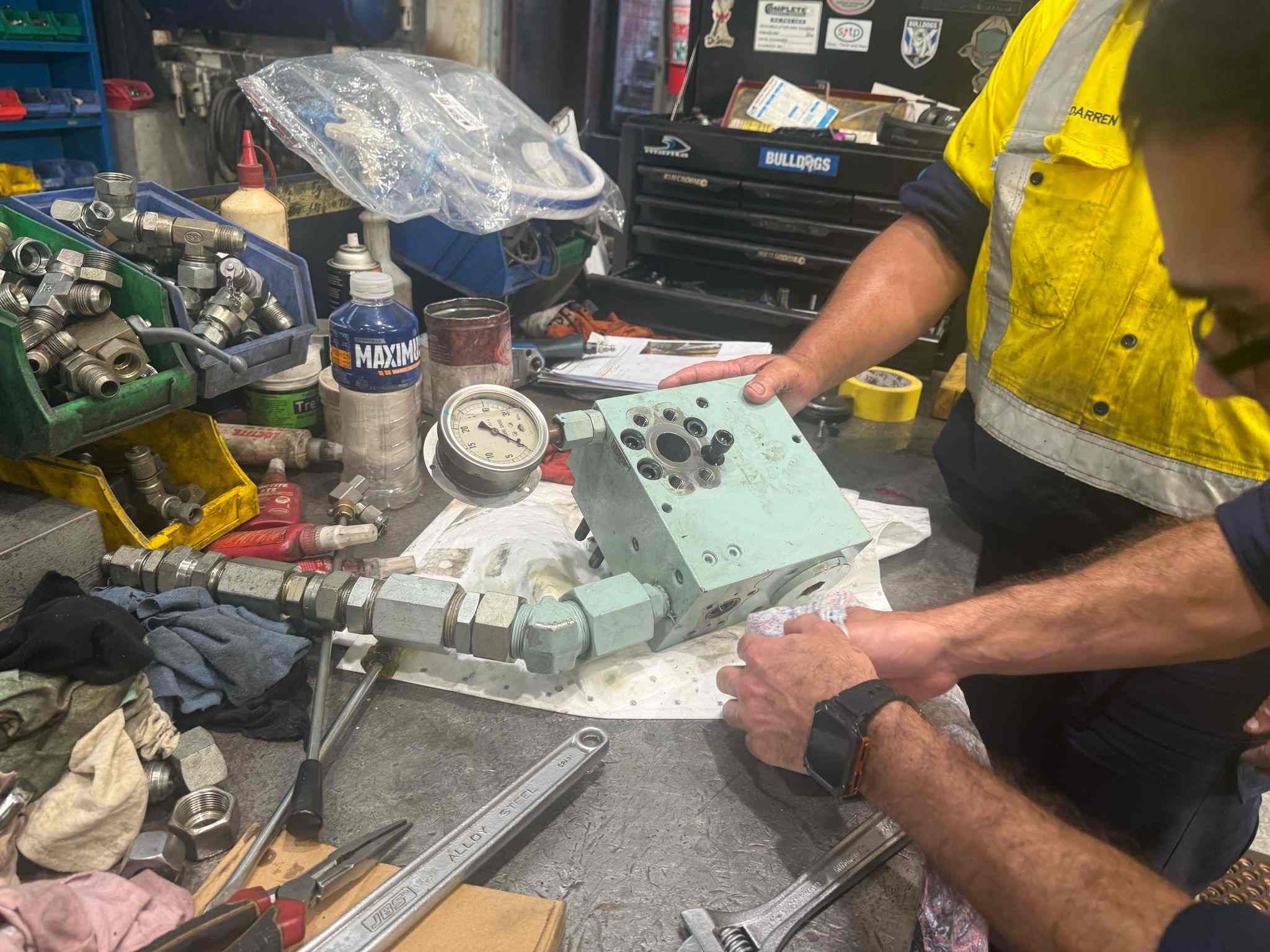 Hydraulic repair of Deck winches pump