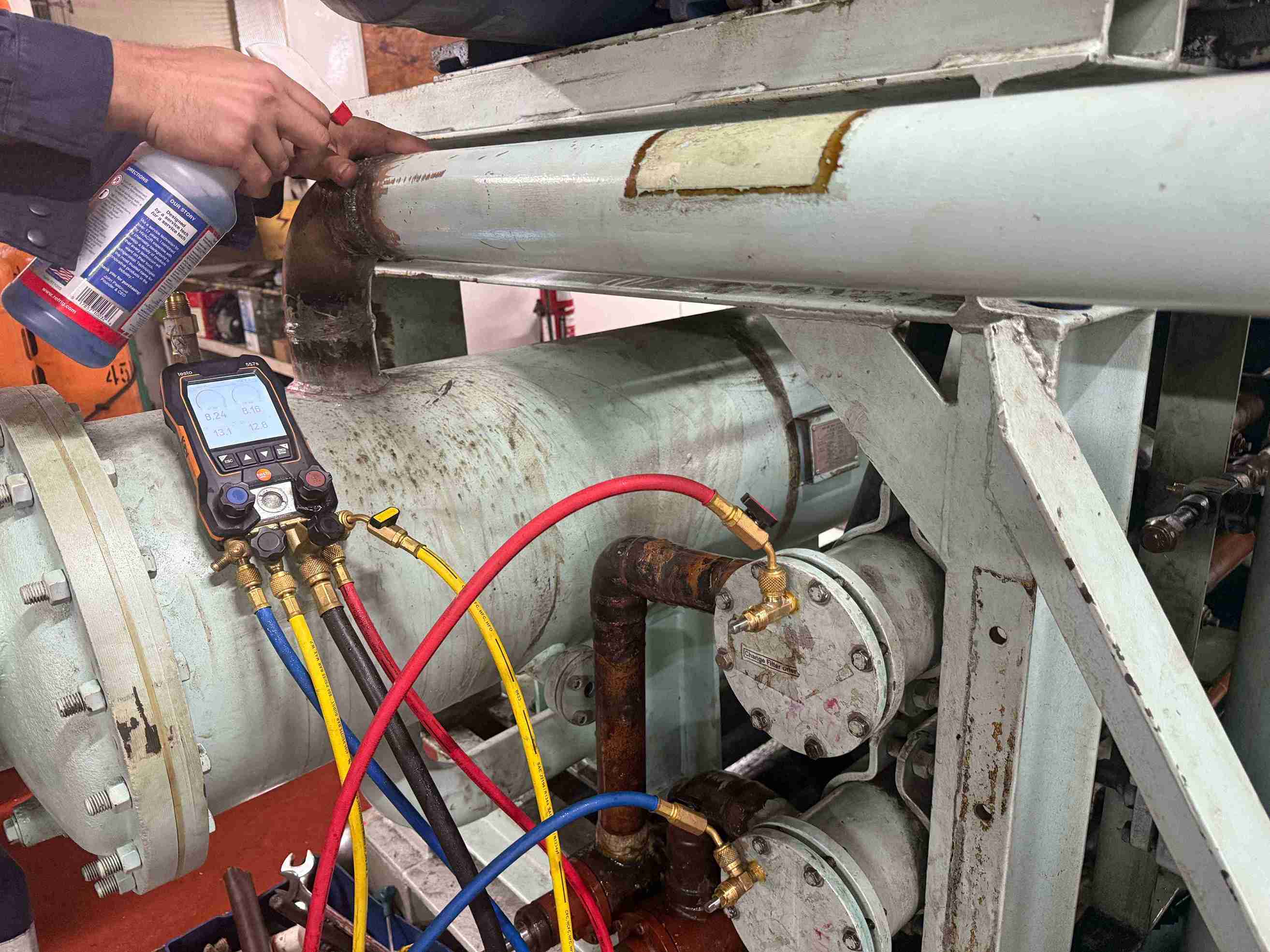 Major Overhaul of Ship’s Air Conditioning System – Condenser & Compressor Renewal, Leak Test & Gas Charging